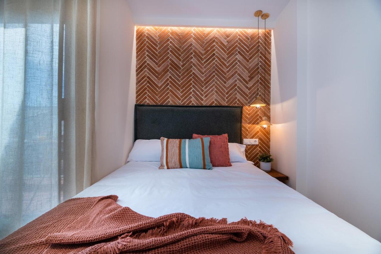 Vestal Suites Domo Cambrils Bagian luar foto