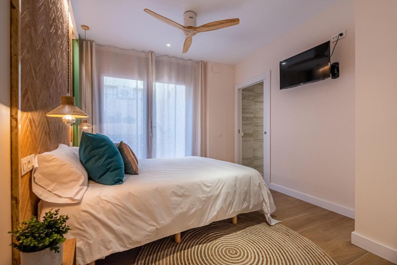 Vestal Suites Domo Cambrils Bagian luar foto