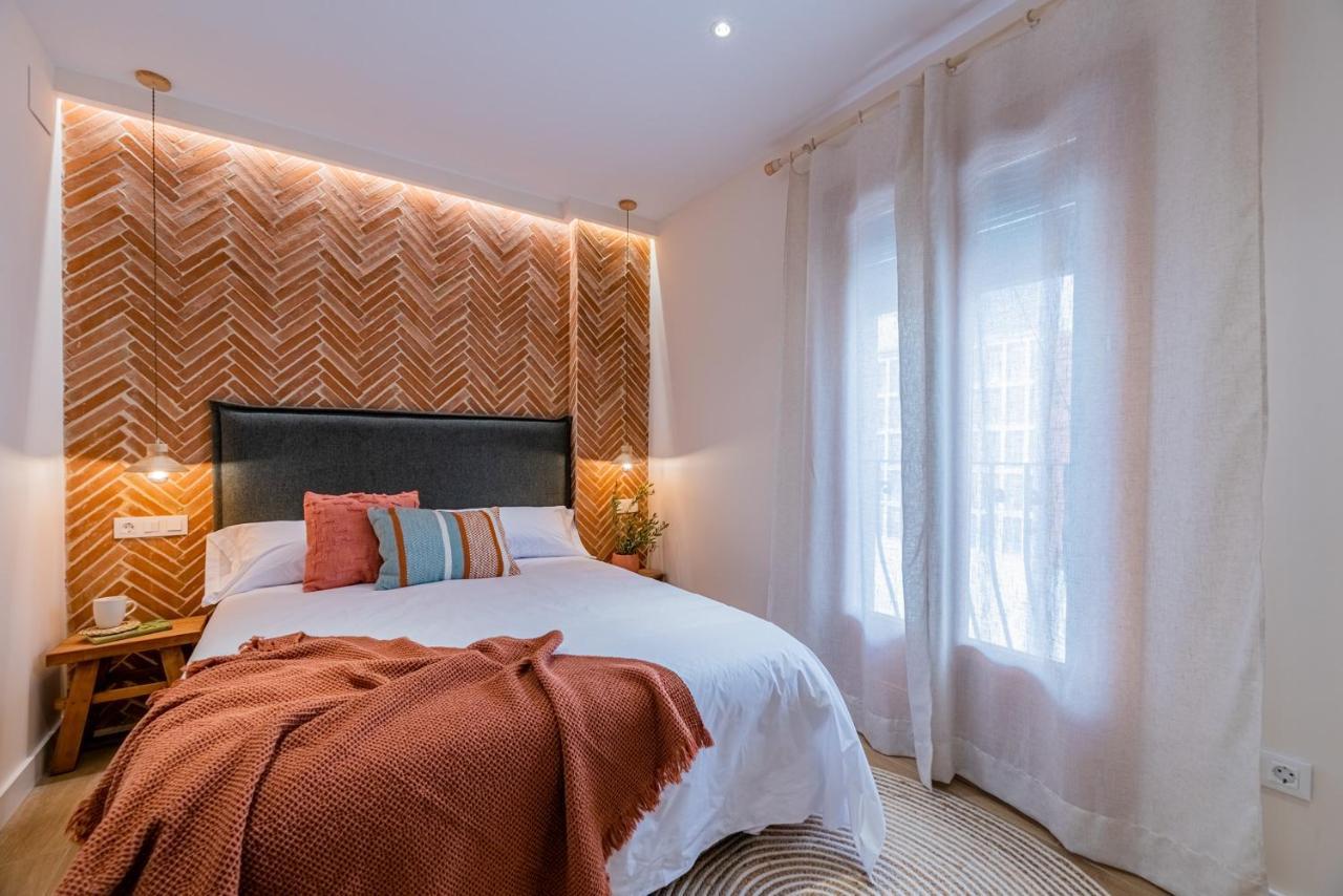Vestal Suites Domo Cambrils Bagian luar foto