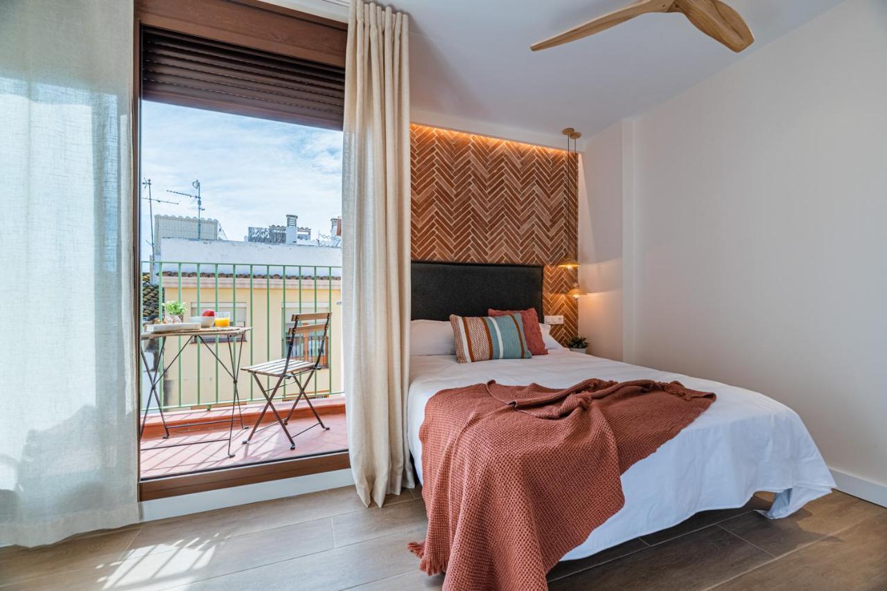 Vestal Suites Domo Cambrils Bagian luar foto