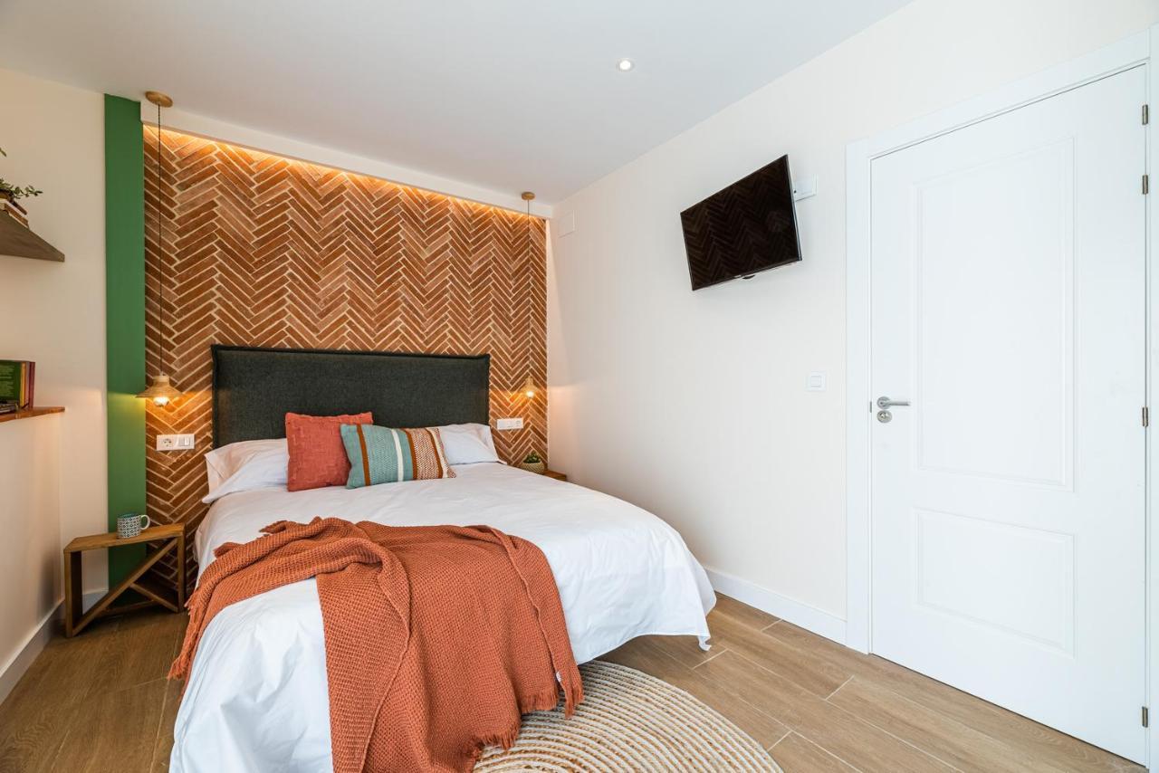 Vestal Suites Domo Cambrils Bagian luar foto